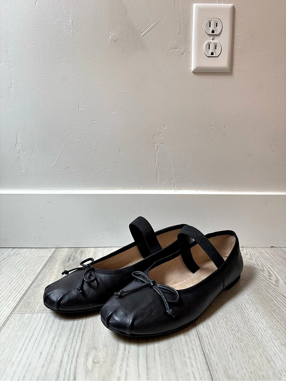 Tony bianco Caspian 110Maryjane ballet flats
